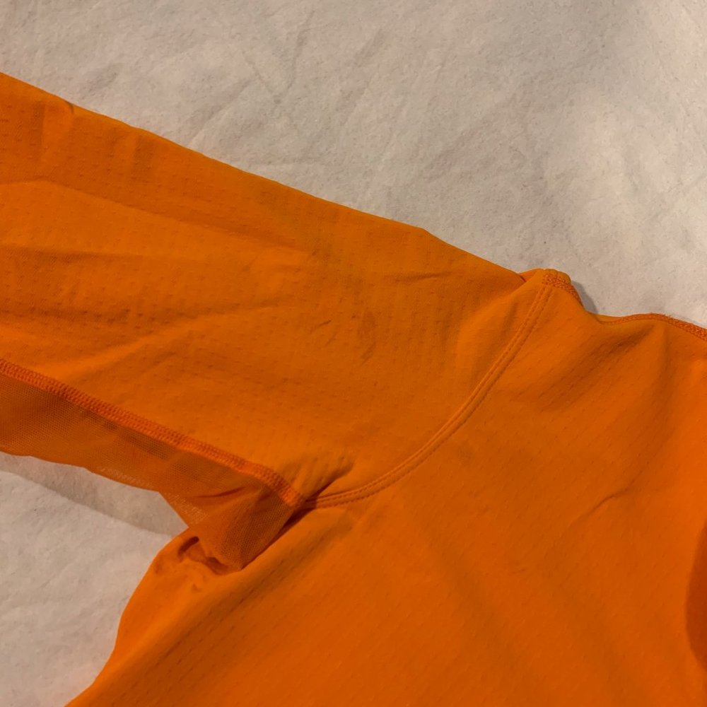 dover saddlery coolblast sun shirt - orange, woman's size small - Picture 3 of 3